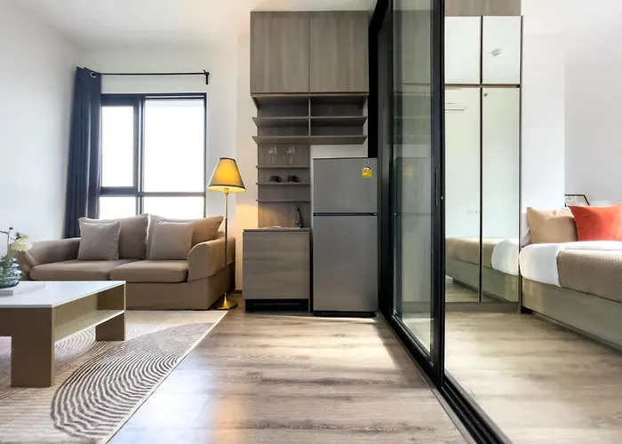 Near Bts L Sukhumvit L Pool And Sauna Apartment Bangkok