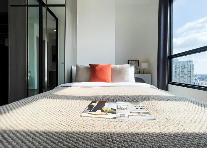 Apartment Near Bts L Sukhumvit L Pool And Sauna